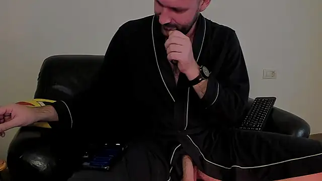 KingMalcom online show from 10/20/25, 04:29