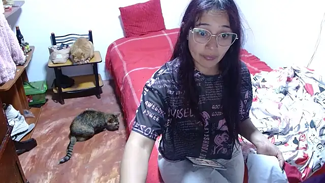 Snapshot of clarisse69 chatting on 03/06/26, 05:15 clarisse69 online show from 03/06/26, 05:15