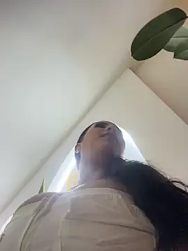 Luisa Fernandaa online show from 06/18/26, 12:33