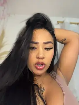 Luisa Fernandaa online show from 07/07/26, 03:31