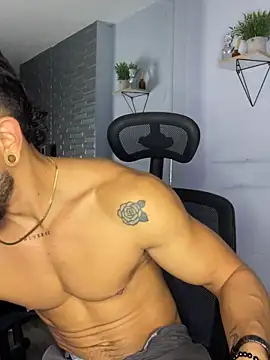 ARON TAYLER01 online show from 11/15/25, 10:23