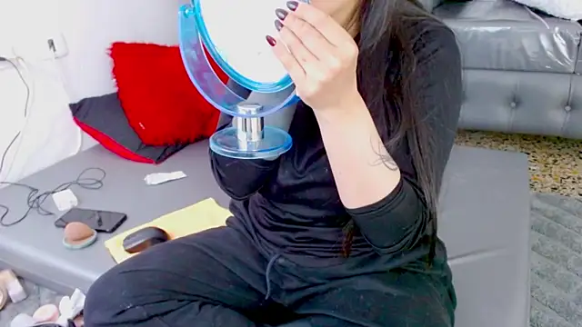 Snapshot of misslombana chatting on 03/10/26, 04:06 misslombana online show from 03/10/26, 04:06