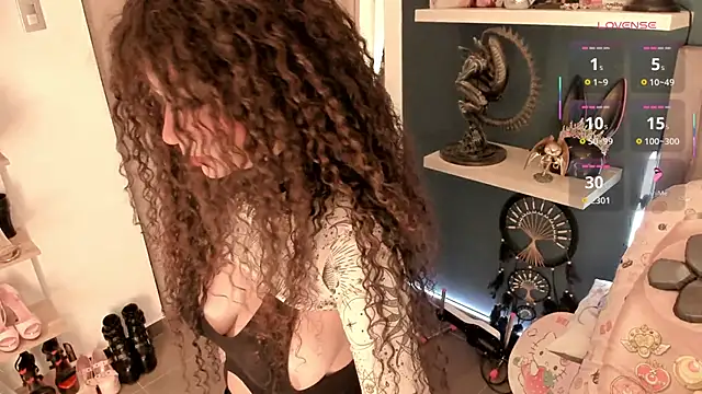 Snapshot of Orianna_reed_ chatting on 11/13/25, 11:25 Orianna reed online show from 11/13/25, 11:25