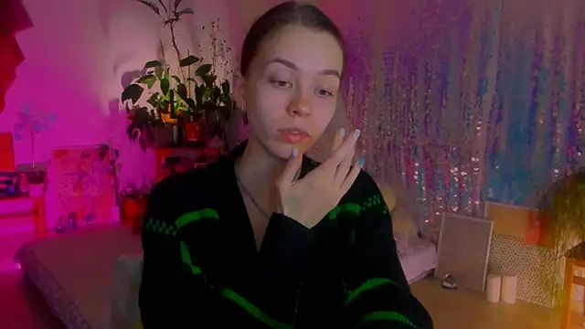 Snapshot of poli__ chatting on 02/09/25, 09:28 poli   online show from 02/09/25, 09:28