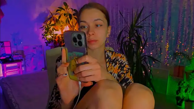 poli   online show from 11/15/25, 08:16