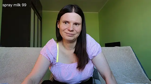 Snapshot of Liisa_ chatting on 06/25/26, 06:51 Liisa online show from 06/25/26, 06:51