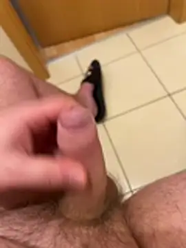 Snapshot of Cozqhh chatting on 02/28/26, 01:56 Cozqhh online show from 02/28/26, 01:56