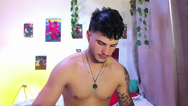 Nekoboy01 online show from 01/12/25, 09:29