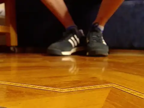 Snapshot of alphaswitchard chatting on 03/25/26, 04:02 alphaswitchard online show from 03/25/26, 04:02