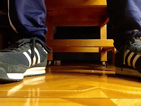 Snapshot of alphaswitchard chatting on 03/29/26, 09:59 alphaswitchard online show from 03/29/26, 09:59