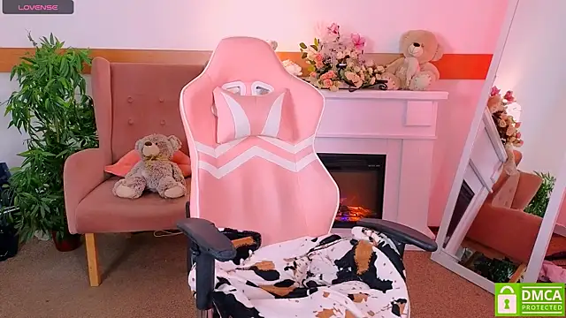 Grace and  Jacob online show from 11/20/25, 04:29