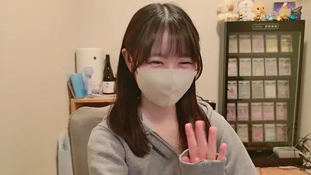 Snapshot of HIKARI_x0 chatting on 05/22/26, 02:22 HIKARI x0 online show from 05/22/26, 02:22