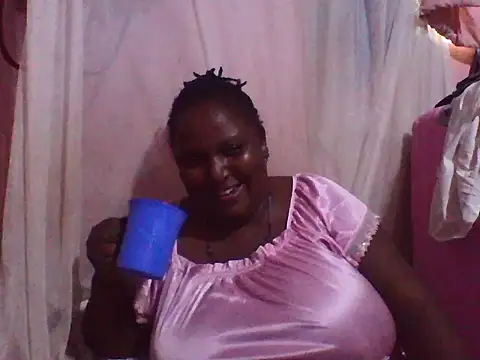 Snapshot of big_clits chatting on 09/18/25, 11:45 big clits online show from 09/18/25, 11:45