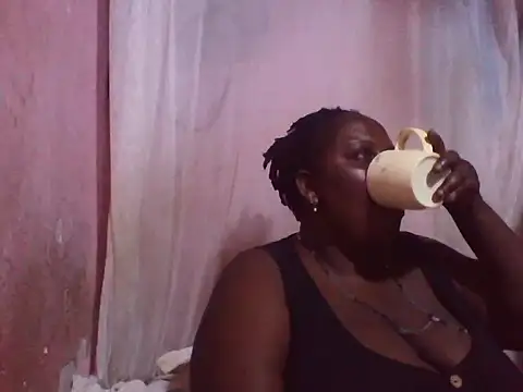 Snapshot of big_clits chatting on 09/21/25, 02:13 big clits online show from 09/21/25, 02:13