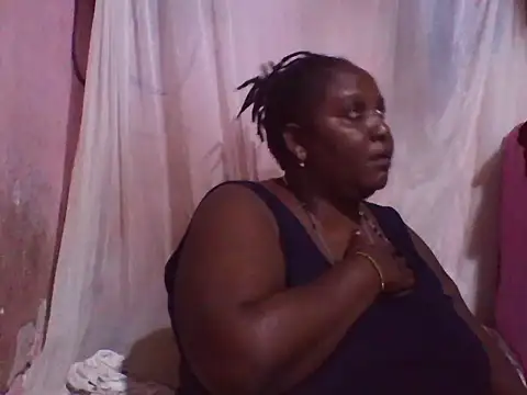 Snapshot of big_clits chatting on 09/22/25, 05:26 big clits online show from 09/22/25, 05:26