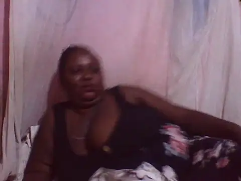 Snapshot of big_clits chatting on 09/27/25, 07:30 big clits online show from 09/27/25, 07:30