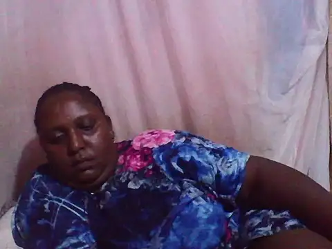 Snapshot of big_clits chatting on 10/27/25, 08:13 big clits online show from 10/27/25, 08:13