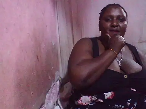 Snapshot of big_clits chatting on 11/11/25, 01:44 big clits online show from 11/11/25, 01:44