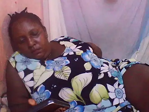 Snapshot of big_clits chatting on 01/09/26, 01:58 big clits online show from 01/09/26, 01:58