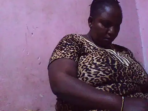 Snapshot of big_clits chatting on 02/23/26, 04:21 big clits online show from 02/23/26, 04:21