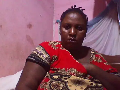 Snapshot of big_clits chatting on 03/06/26, 01:35 big clits online show from 03/06/26, 01:35