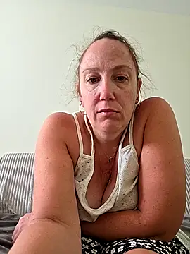 Wisie Cutie online show from 04/30/26, 01:39