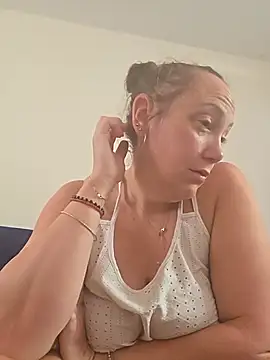 Wisie Cutie online show from 05/30/26, 10:34