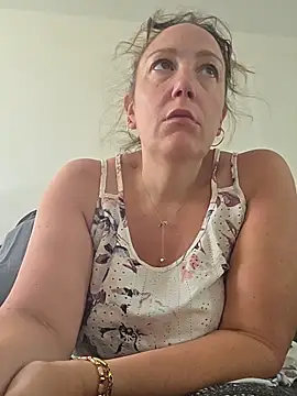 Wisie Cutie online show from 06/07/26, 10:30