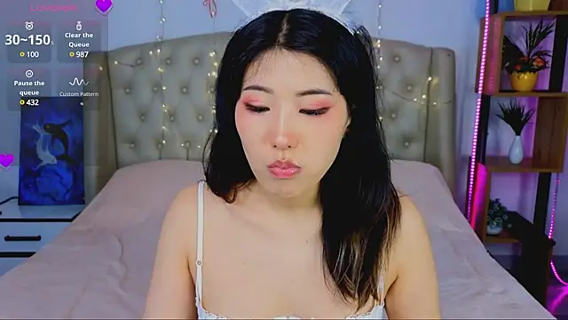 Snapshot of Wendy__Hills chatting on 03/02/25, 04:21 Wendy Hills online show from 03/02/25, 04:21