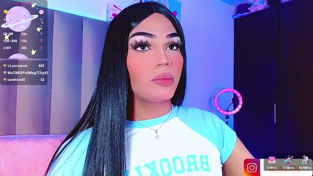 AiishaRose online show from 01/11/25, 01:01