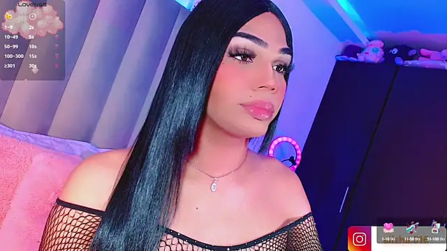 AiishaRose online show from 02/11/25, 08:42