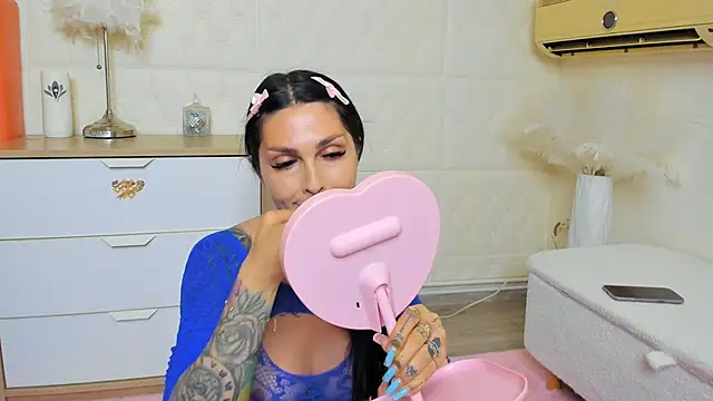 naughtycleo online show from 05/04/26, 03:13