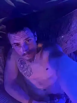 Snapshot of bugboy chatting on 03/13/26, 06:09 bugboy online show from 03/13/26, 06:09