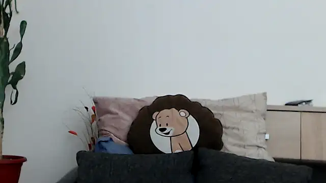 Snapshot of rosie69 chatting on 02/13/25, 04:50 rosie69 online show from 02/13/25, 04:50