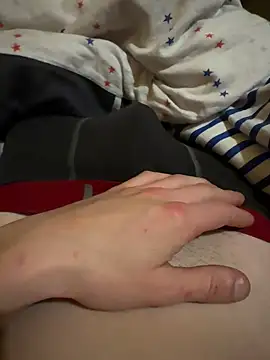 Snapshot of kamel455 chatting on 12/15/24, 09:03 kamel455 online show from 12/15/24, 09:03