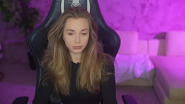 Kisasolo online show from 10/03/25, 07:00