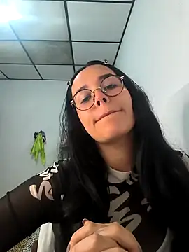 Annya-sweet online show from 10/16/25, 02:07