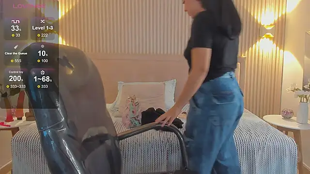 Snapshot of Sooffii_1 chatting on 03/01/25, 02:26 Sooffii 1 online show from 03/01/25, 02:26