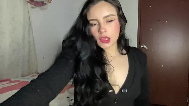 Snapshot of salome_polaniiee chatting on 04/29/26, 07:45 salome polaniiee online show from 04/29/26, 07:45