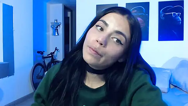 i am nina  online show from 01/07/25, 12:55