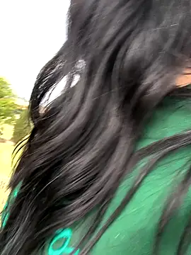 i am nina  online show from 02/06/25, 09:49