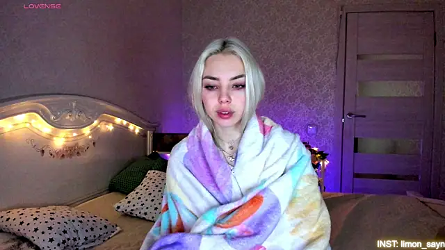 LillyMoure  online show from 05/14/26, 11:33