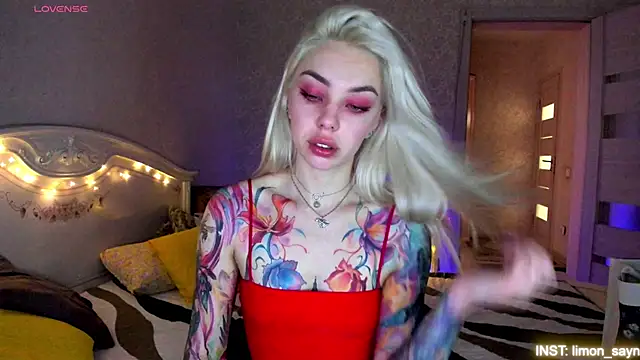 LillyMoure  online show from 06/16/26, 11:29