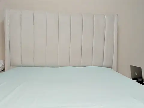  heavenlysent online show from 10/25/25, 04:31