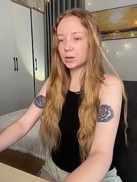 Snapshot of RedFires chatting on 09/23/25, 06:38 RedFires online show from 09/23/25, 06:38