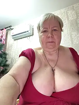 EffectFiona online show from 12/16/25, 01:21