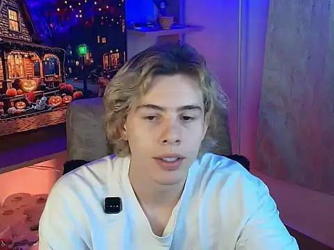 Snapshot of dimitri_tv chatting on 10/17/25, 02:26 dimitri tv online show from 10/17/25, 02:26