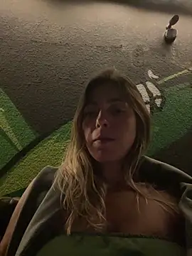 Gipoltergeist online show from 10/26/25, 03:34