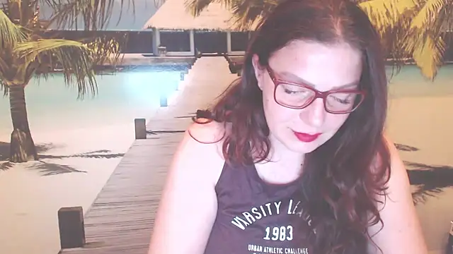 Snapshot of Queen__Natasha chatting on 05/28/26, 09:23 Queen Natasha online show from 05/28/26, 09:23
