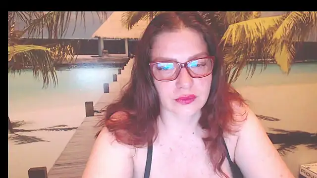 Snapshot of Queen__Natasha chatting on 06/05/26, 10:04 Queen Natasha online show from 06/05/26, 10:04
